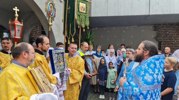 Посещение  нашего храма  иконы Пресвятой  Богородицы _ Курская Коренная